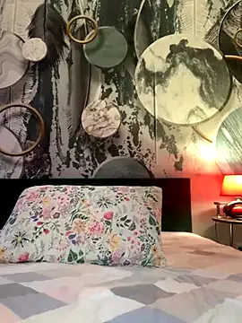 someone_sweet – webcam model profile photo Image 8