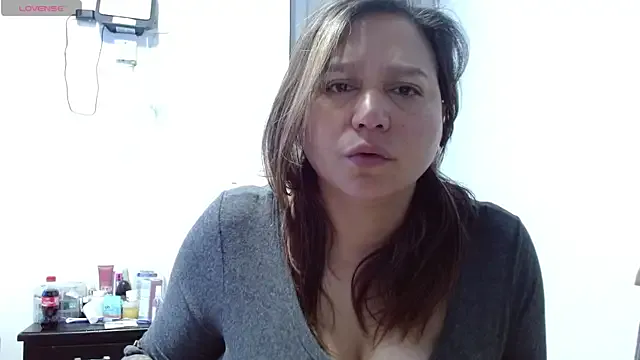 Take1668 – webcam model profile photo Image 6