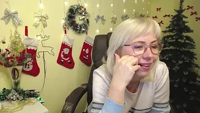 bisexualmilf – webcam model profile photo Image 4