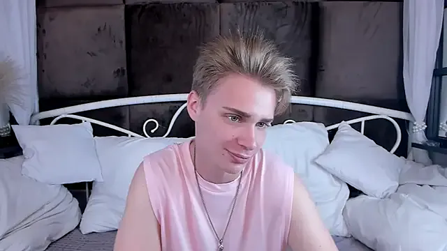 skinny_candy18 – webcam model profile photo Image 8