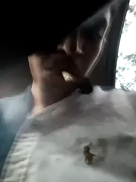 bisexualmilf – webcam model profile photo Image 12