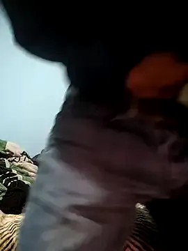 bisexualmilf – webcam model profile photo Image 15