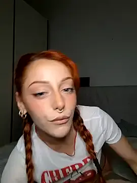 honeybeexx69 – webcam model profile photo Image 3