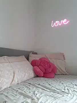 honeybeexx69 – webcam model profile photo Image 6