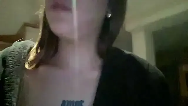 Mass-6677 – webcam model profile photo Image 6