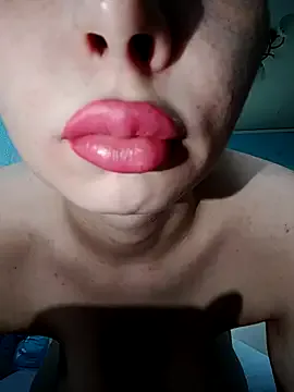 MaximoBenetti – webcam model profile photo Image 8