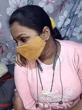 Awesomelusty – webcam model profile photo Image 2