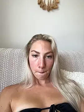 dears_pearlss – webcam model profile photo Image 3