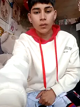 Lukas_strong Image 5