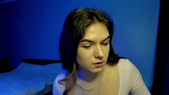 Take1668 – webcam model profile photo Image 2