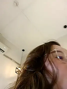 Megu_Melon – webcam model profile photo Image 19