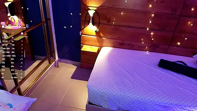 SallyDinosaur chat room preview Image 16