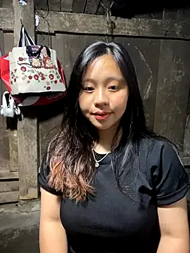 Janhvi- – webcam model profile photo Image 7