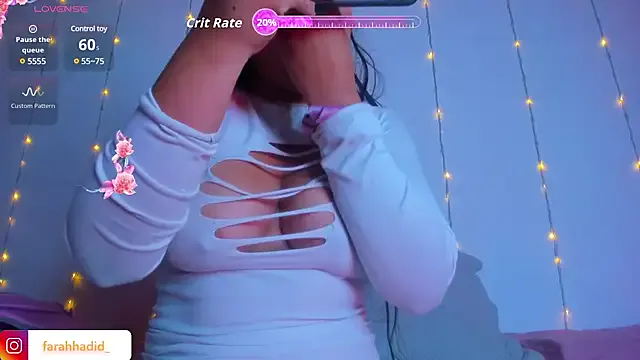 Cute-Simmi69 – webcam model profile photo Image 4