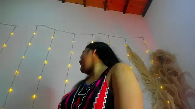 Cute-Simmi69 – webcam model profile photo Image 6