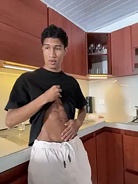 DomManlyGuy – webcam model profile photo Image 15