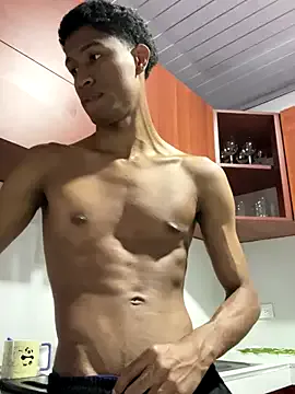 DomManlyGuy – webcam model profile photo Image 5