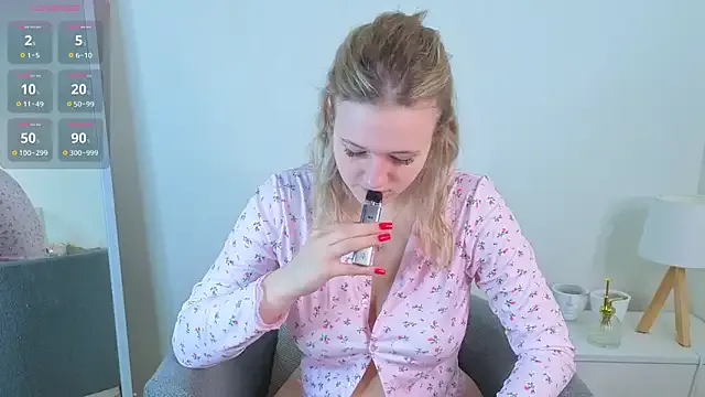 rush_of_feelings – webcam model profile photo Image 15