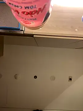 flora_ri – webcam model profile photo Image 13