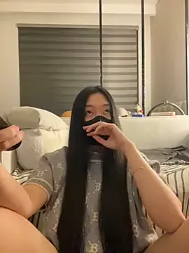 flora_ri – webcam model profile photo Image 14