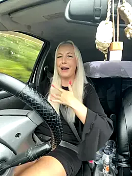 sunrisee_ – webcam model profile photo Image 11