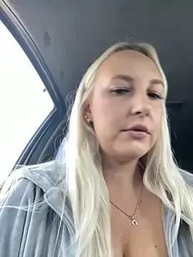 sunrisee_ – webcam model profile photo Image 13