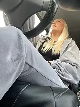 sunrisee_ – webcam model profile photo Image 14