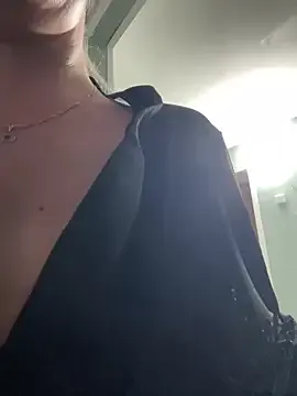 sunrisee_ – webcam model profile photo Image 7