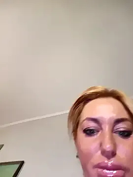 alana15 – webcam model profile photo Image 10