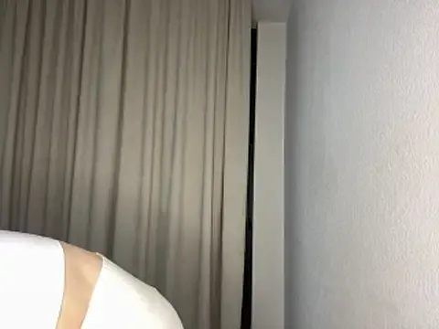 Suhu_love – webcam model profile photo Image 6