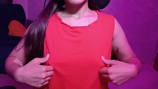 bisexualmilf – webcam model profile photo Image 13