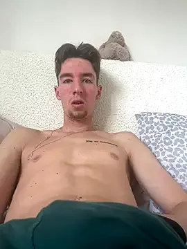MaximoBenetti – webcam model profile photo Image 12