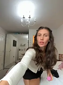 _Alicee_1 – webcam model profile photo Image 14