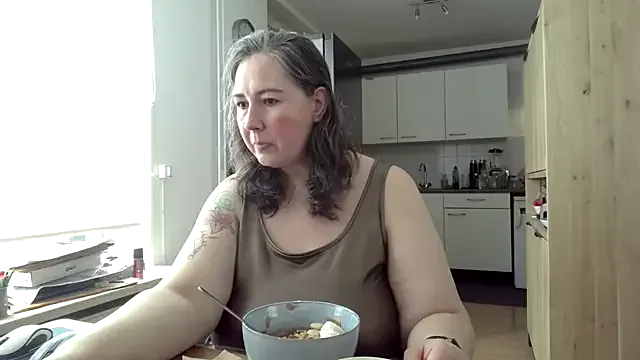 MilfGina Image 11
