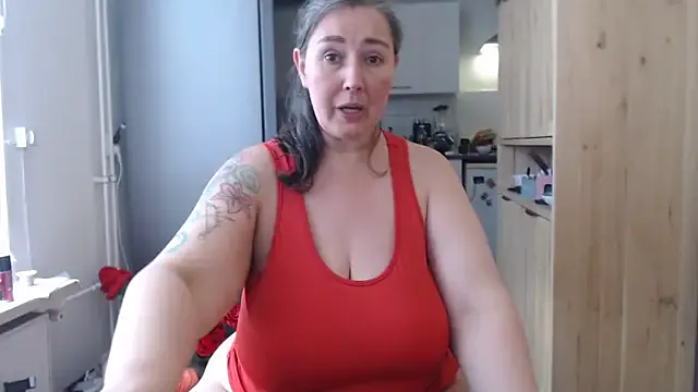 MilfGina Image 6