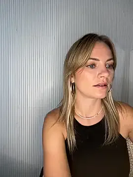 silent_chill – webcam model profile photo Image 15