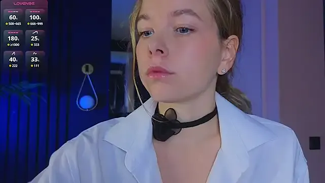 MaeAnna – webcam model profile photo Image 15