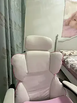 Megu_Melon – webcam model profile photo Image 12