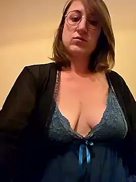 chihiro_ri – webcam model profile photo Image 5