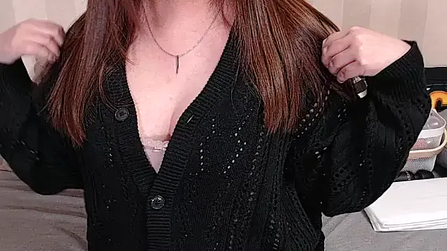 brunaalcorn – webcam model profile photo Image 9