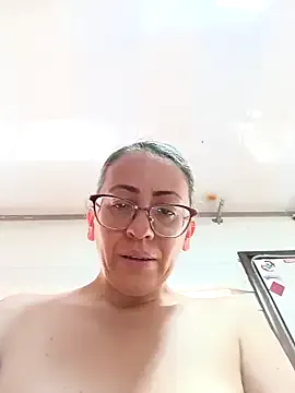 someone_sweet – webcam model profile photo Image 9