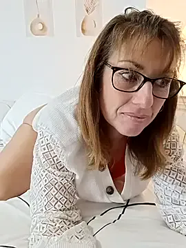 WitchAnnie chat room preview Image 3