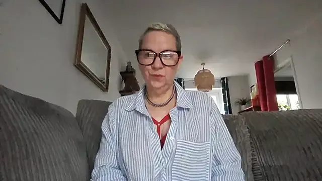 fantasy_JP – webcam model profile photo Image 2