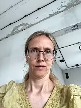 MollyStory Image 11
