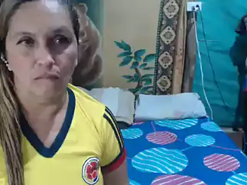 someone_sweet – webcam model profile photo Image 13