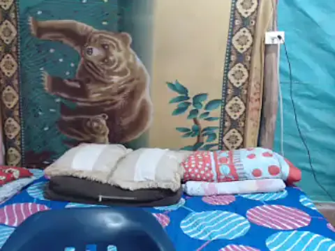 someone_sweet – webcam model profile photo Image 4