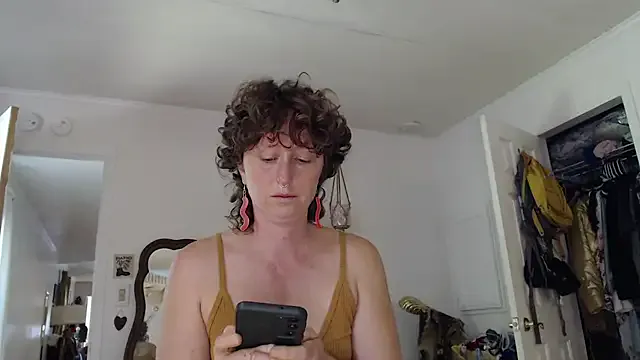 ChocoTime – webcam model profile photo Image 16