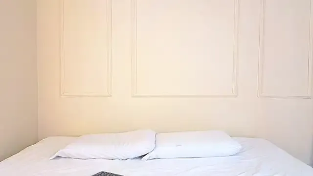 Benjamin_show – webcam model profile photo Image 7