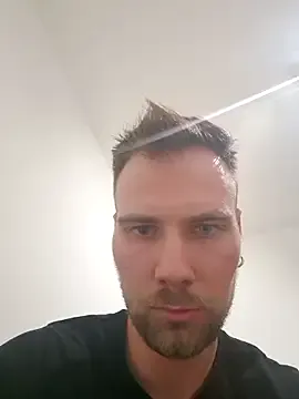 PabloArena – webcam model profile photo Image 15