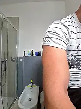 PabloArena – webcam model profile photo Image 6